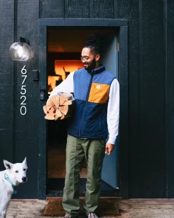 Born Explorer Recycled Polar-Lined Sherpa Vest