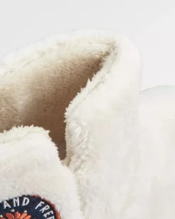 Hideaway Hut Slipper