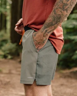 Descent Trail Recycled Shorts