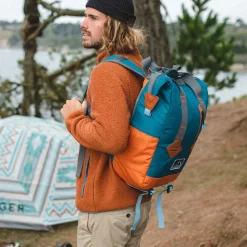 Offgrid 1/4 Zip Recycled Sherpa Fleece